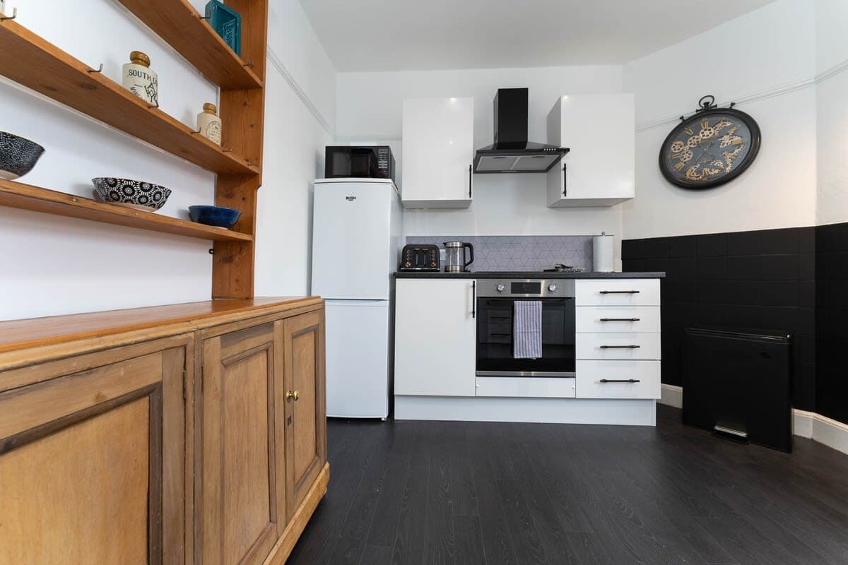 Host & Stay | Preston Park Apartment — photo 8