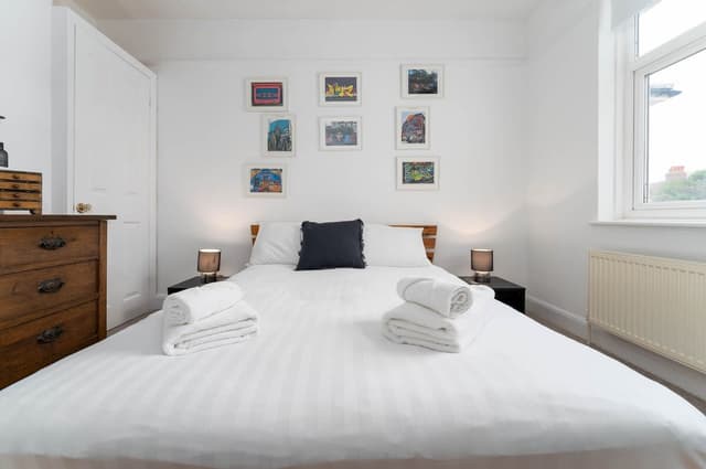 Preston Park Apartment, Brighton and Hove - Host & Stay