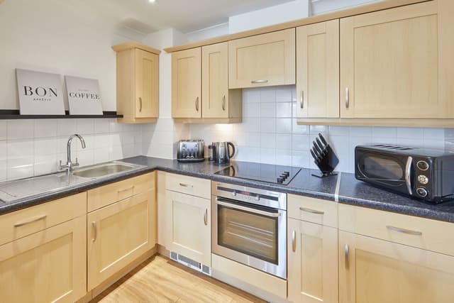 Freshwater View, Whitby - Host & Stay