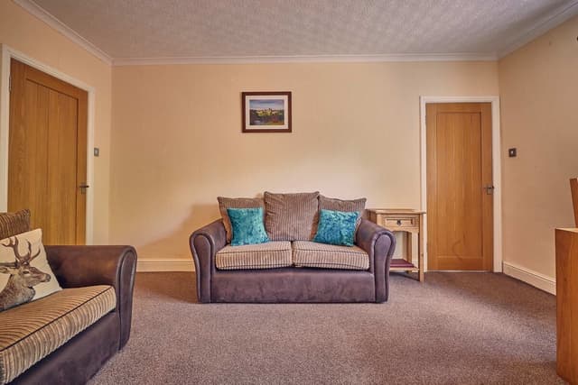Tulip Cottage, Belford - Host & Stay