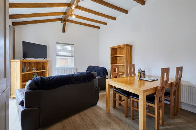Jubilee Close, Filey - Host & Stay