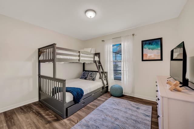 Third Bedroom - Twin/Full Bunk