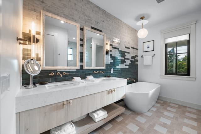 Primary Bathroom, Ensuite