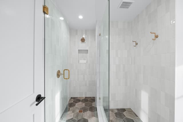 Third Bathroom, Ensuite