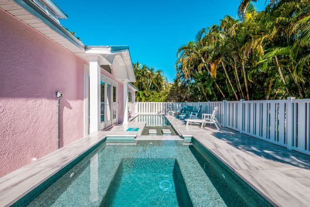 Private Pool