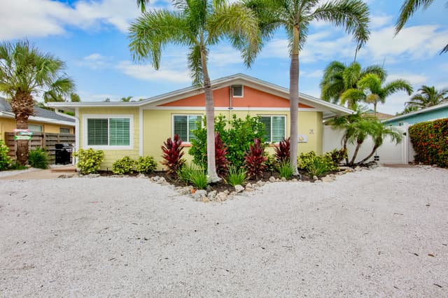 Turtle Trax by Anna Maria Island Accommodations