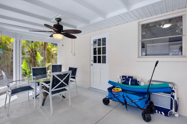 Outdoor Dining Area - Beach Supplies