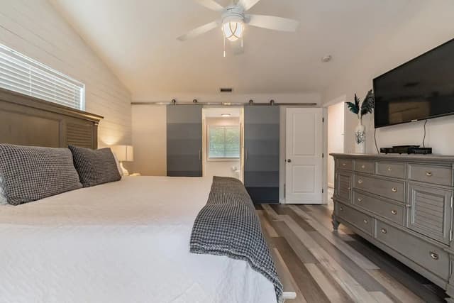 Primary Bedroom- King