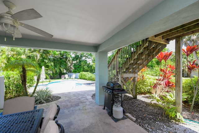 Outdoor Dining Area with BBQ Grill