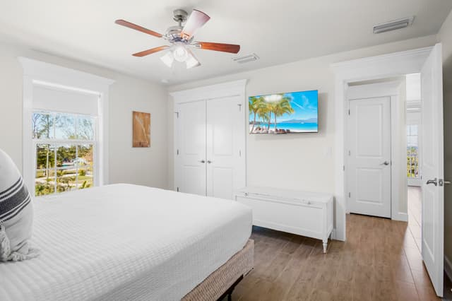 Primary Bedroom - King