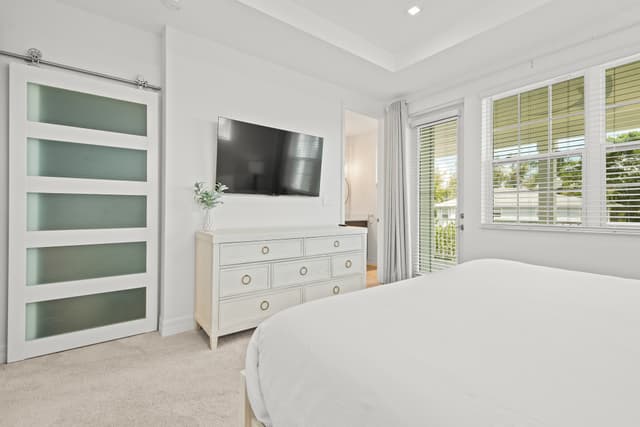 Primary Bedroom - King