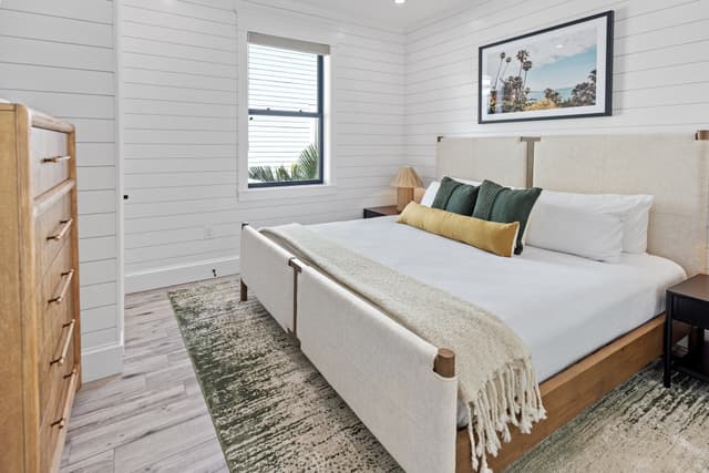 Primary Bedroom, King
