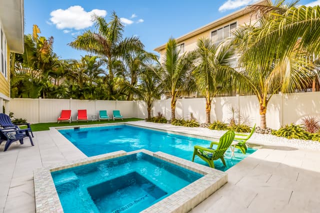Private Pool and Spa