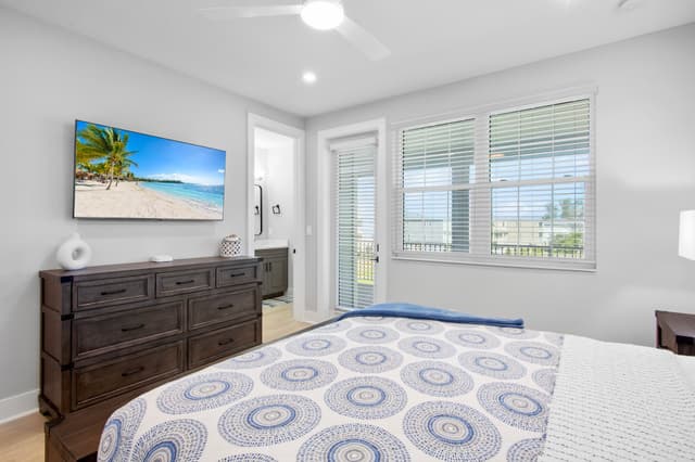 Primary Bedroom, King