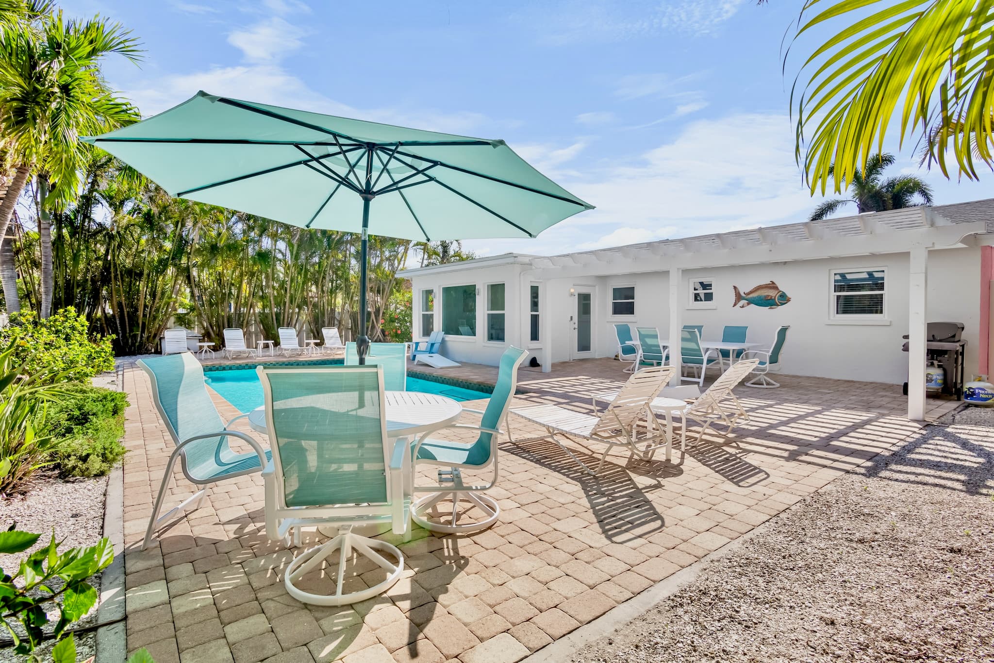 Pink Palm Bungalow — photo 6
