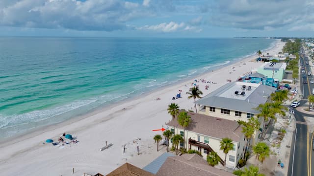 Beachfront property - Capri Condo D by Anna Maria Vacations