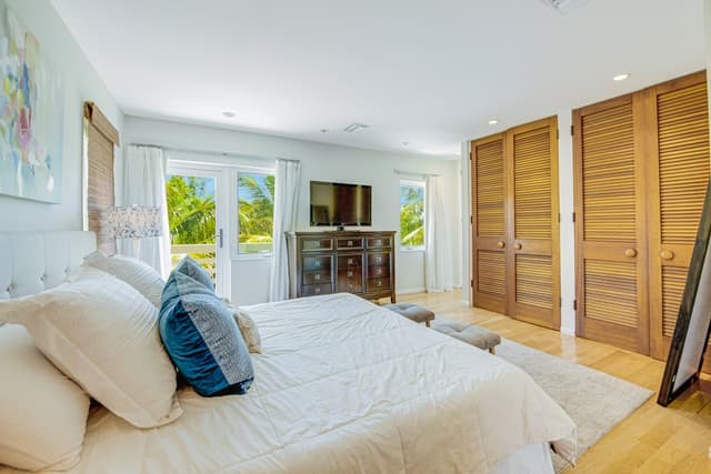 Primary Bedroom, King