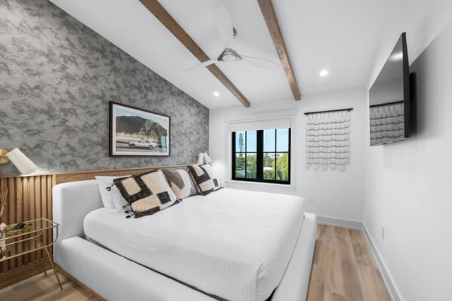 Fourth Bedroom, King