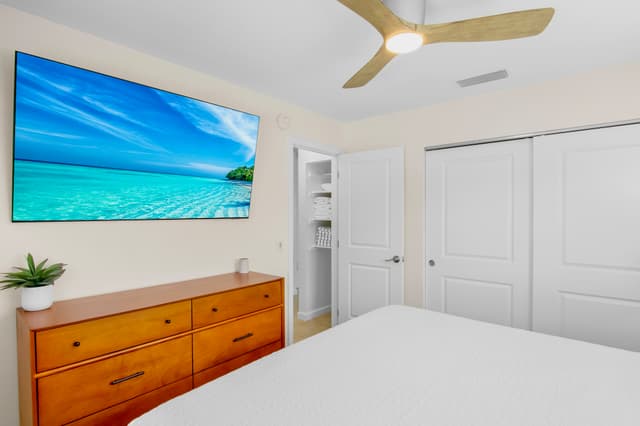 Primary Bedroom, King