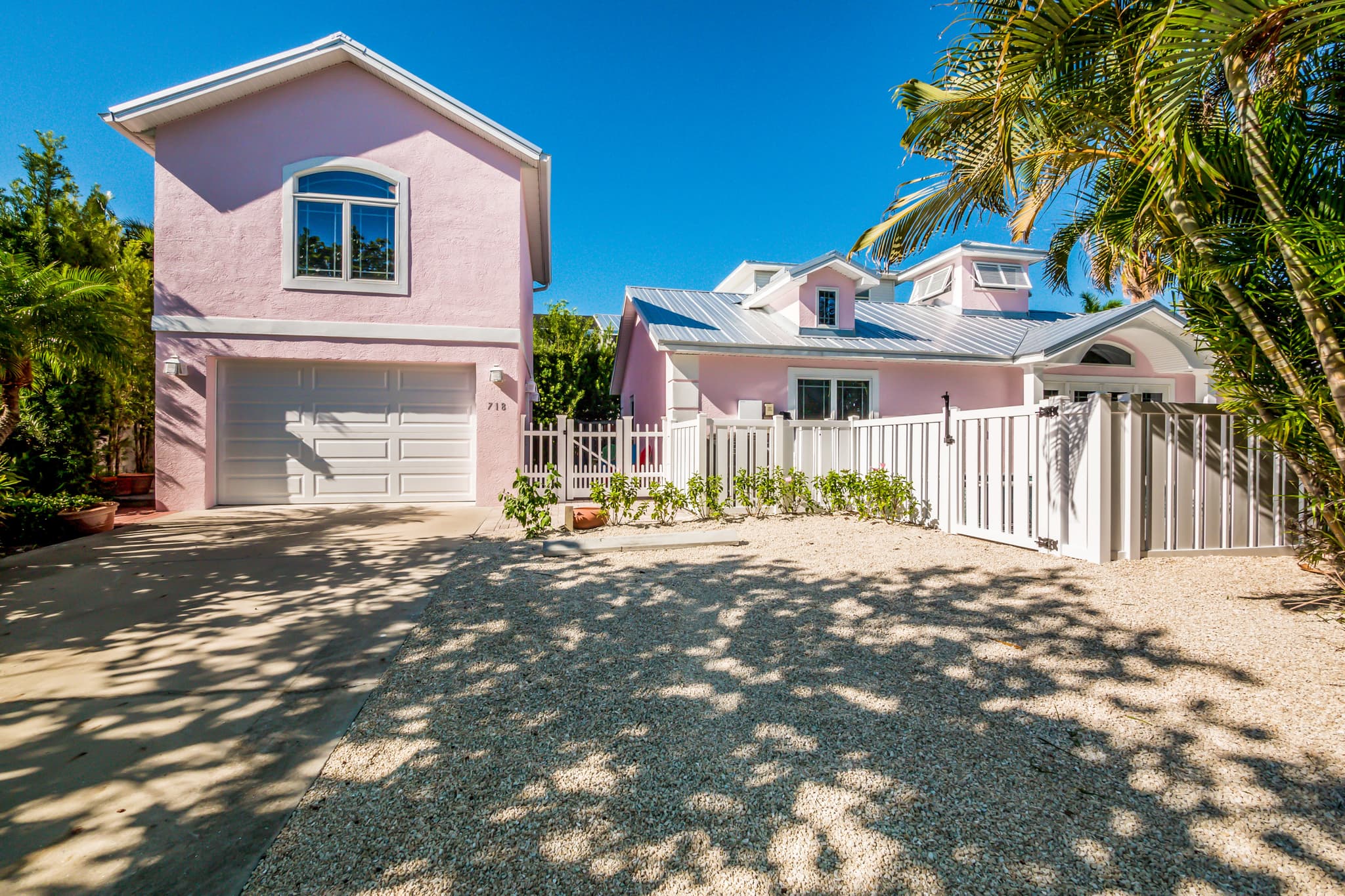Little Pink Houses — photo 6