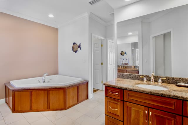 Primary Bedroom, Ensuite Bathroom