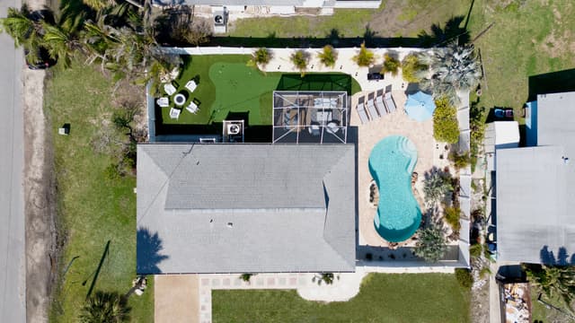 House with private pool