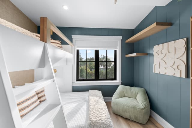 Fifth Bedroom, Twin/Full Bunk