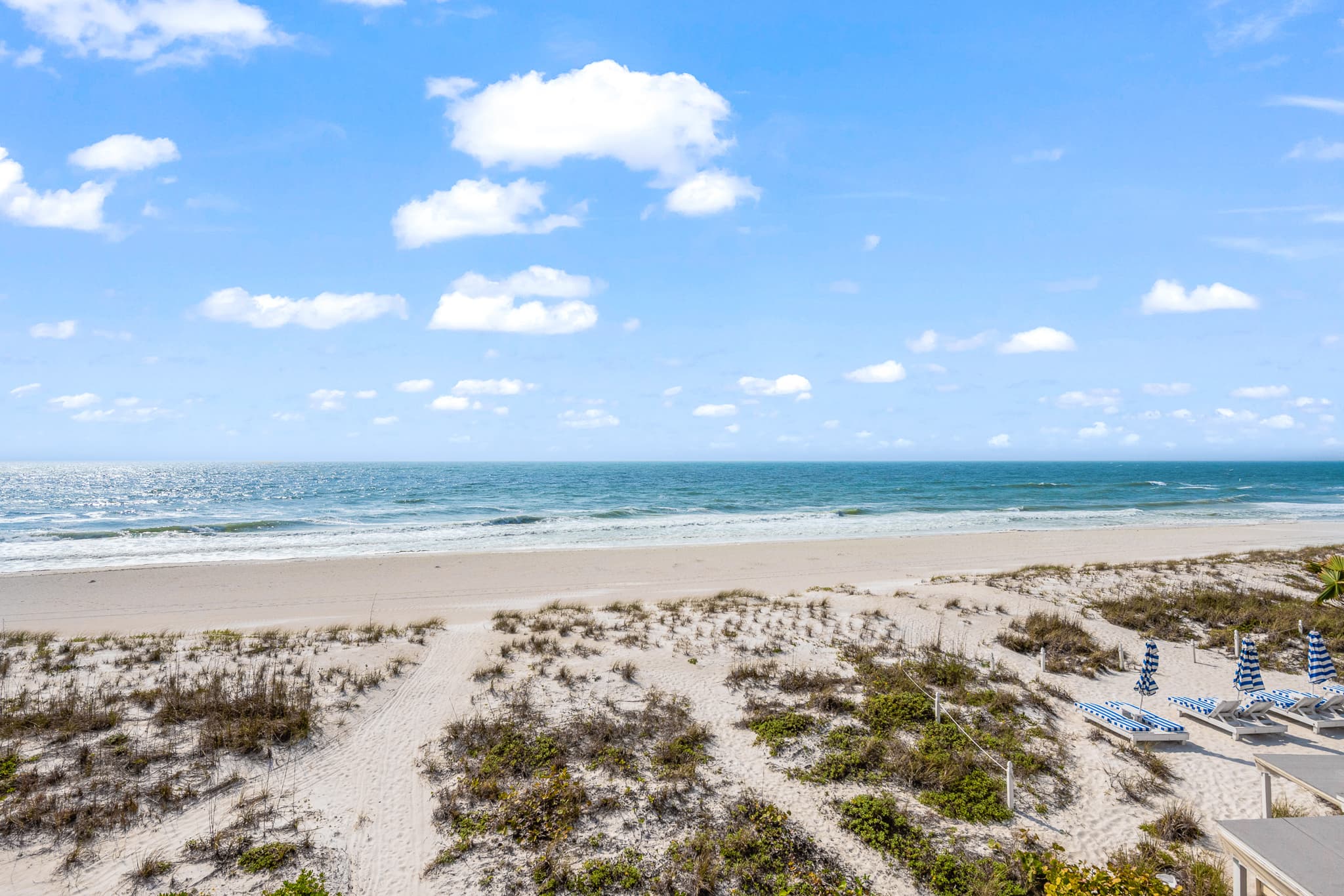 Beachfront Waves — photo 4