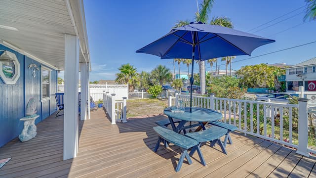 Outdoor Lounge- AMI Accommodations