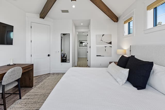 Fourth Bedroom, King