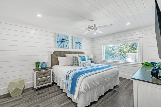 Primary Bedroom - King