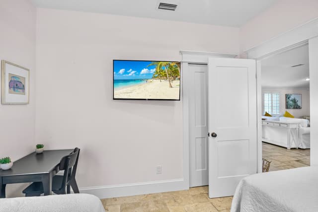 Fourth Bedroom, Two Twins