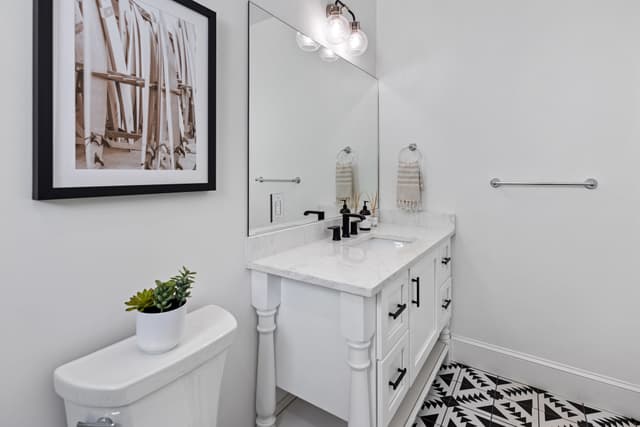 Third Bathroom, Ensuite