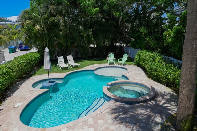 Private Heated Pool and Spa