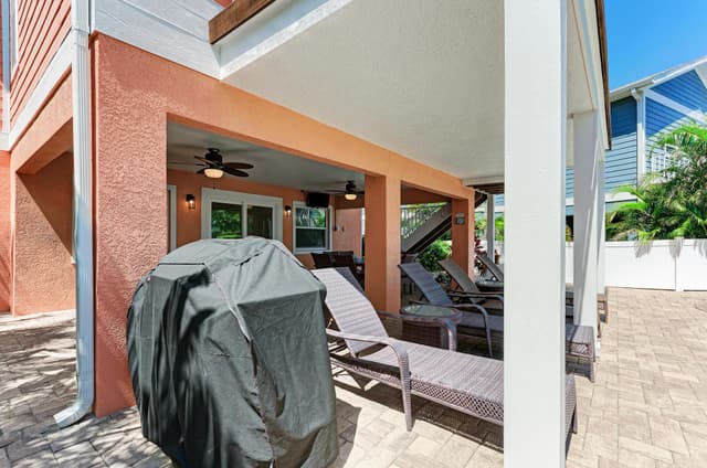 Outdoor Grill Spot - Anna Maria Island Locals