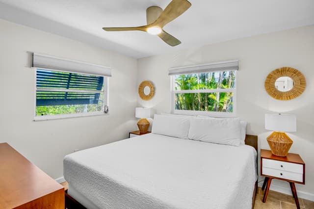 Second Bedroom, King