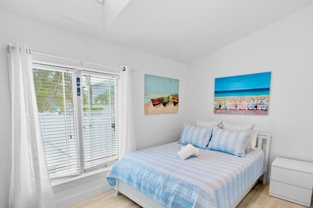 Second Bedroom, Queen Bed, Twin/Twin Bunk