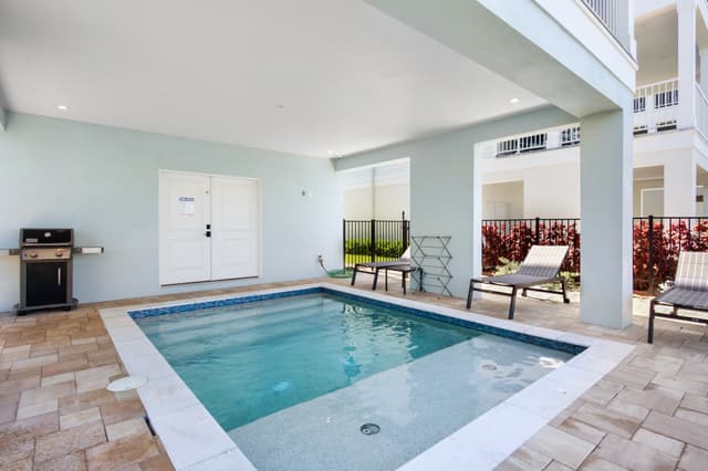 Private Pool