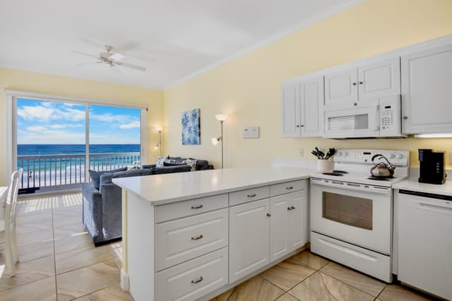 Fully equipped modern kitchen