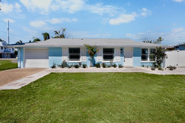 Magnolia Shores by Anna Maria Island Accommodations