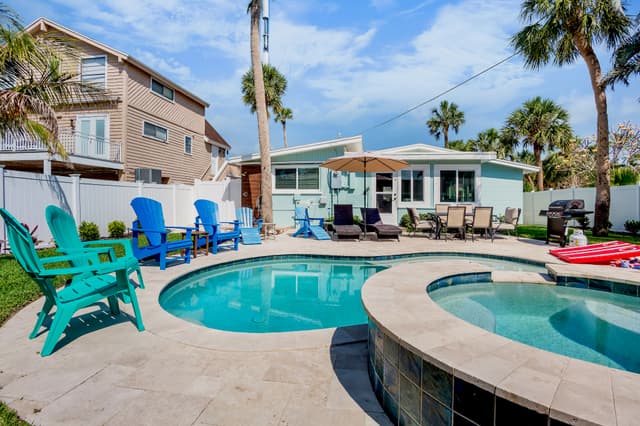 Private Pool and Spa