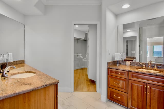 Primary Bedroom, Ensuite Bathroom