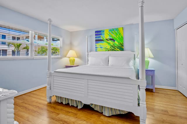 Primary Bedroom, 2nd Floor - King