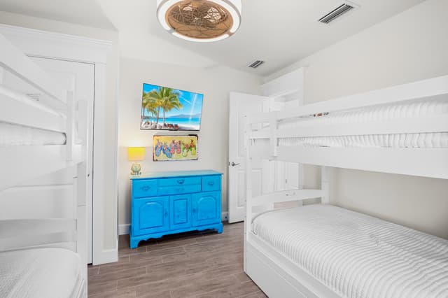 Fourth Bedroom - Two Twin/Twin Bunk