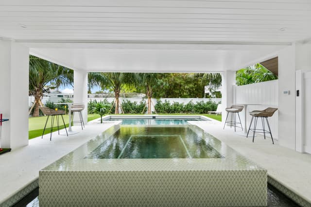Private Pool and Spa