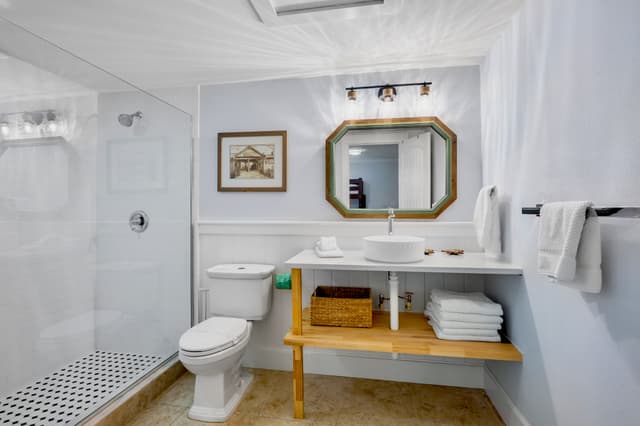 Third Bedroom, Ensuite Bathroom