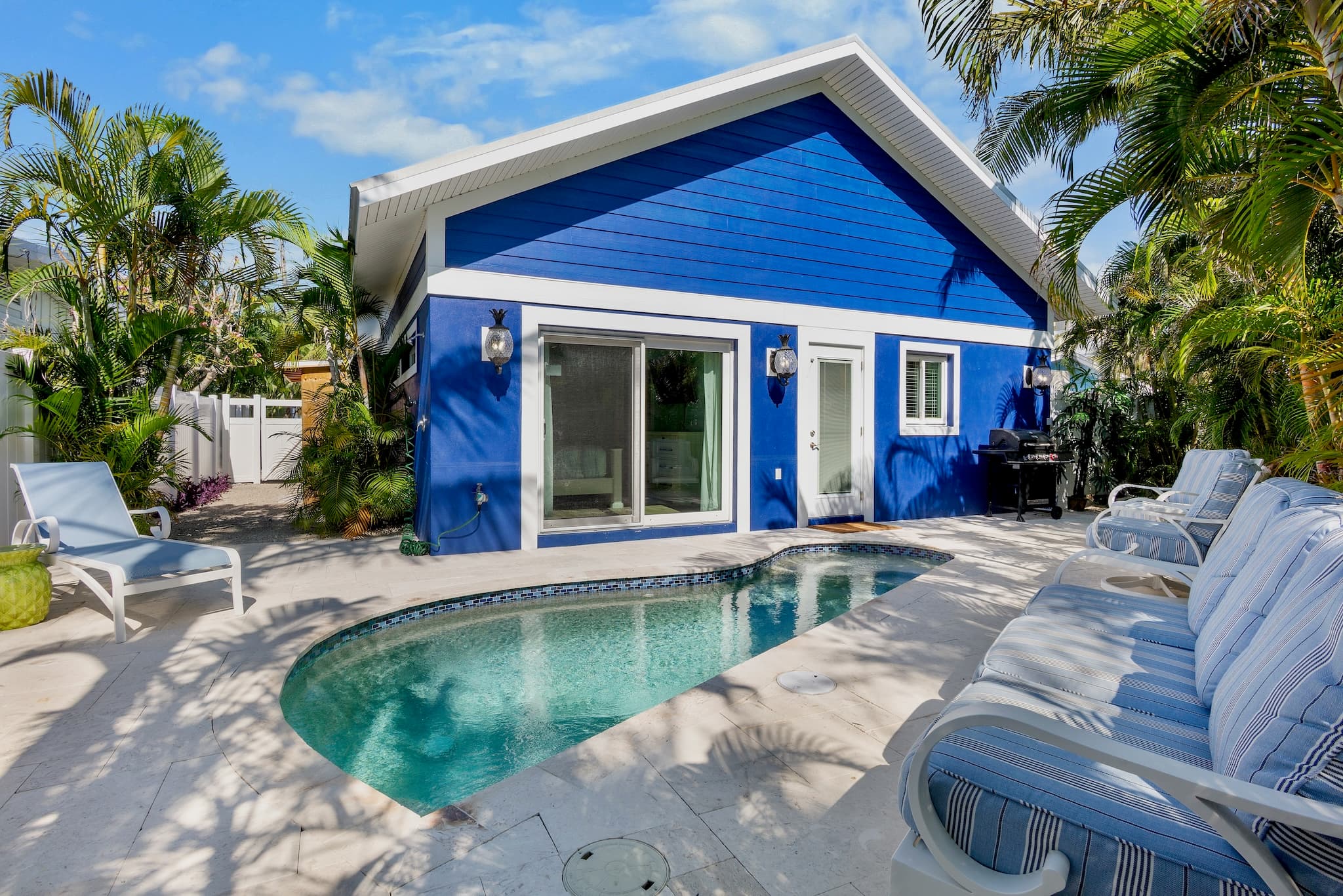 Bean Point Bungalow — photo 1