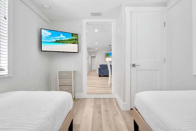 Fourth Bedroom - Two Twin Beds