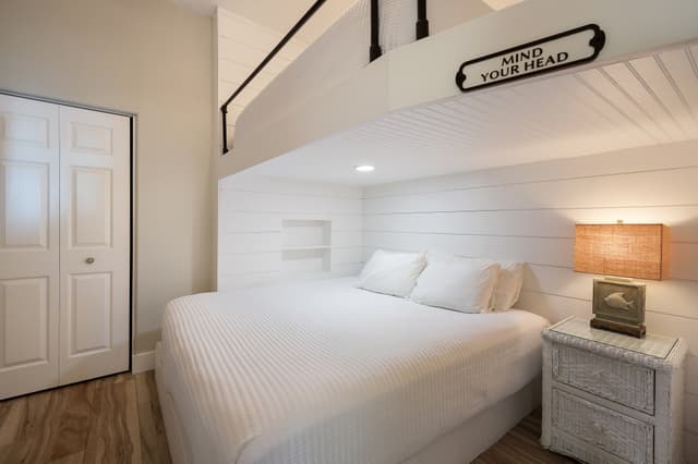 Second Bedroom - Queen/King Bunk