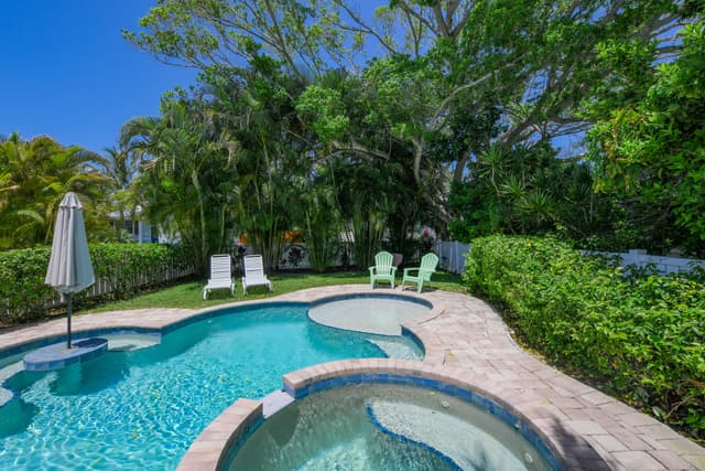 Private Heated Pool and Spa
